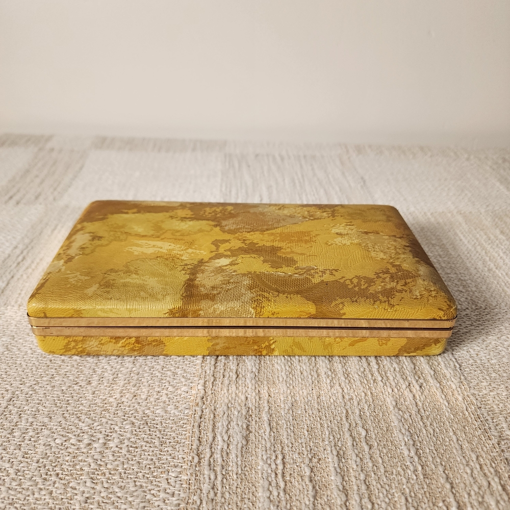 Elegant Gold Jewelry Box
